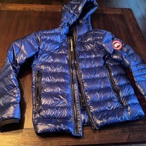 Canada goose size small